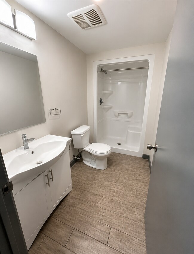 Photo du bâtiment - 258B-258B Sunview St