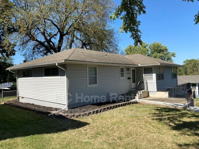 Foto del edificio - 11226 Jackson Ave