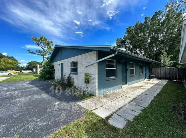 Building Photo - 3716 137th Ave N