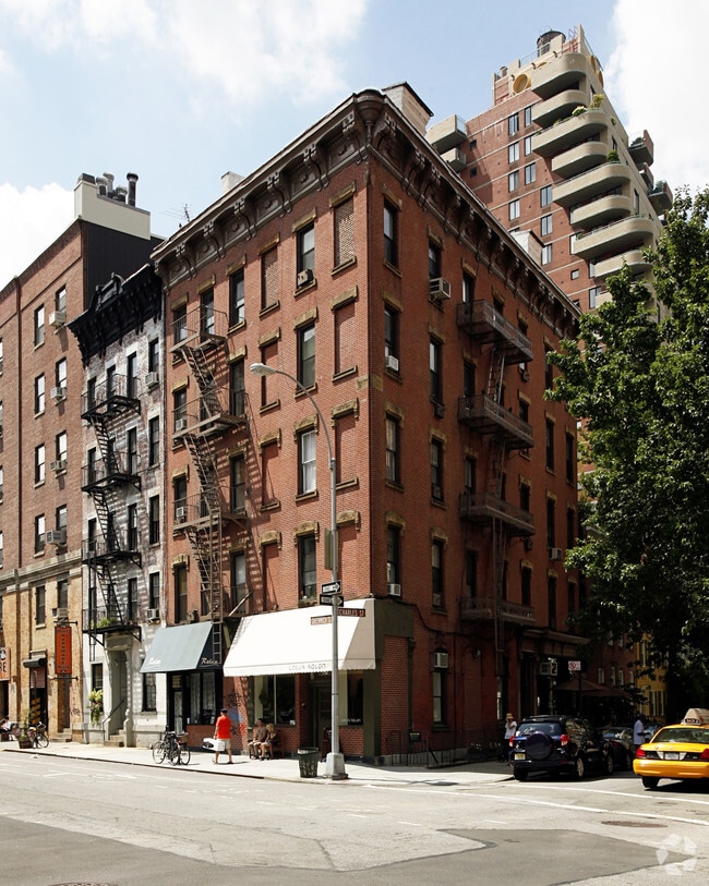 128 Charles St, New York, NY 10014 Apartments New York, NY