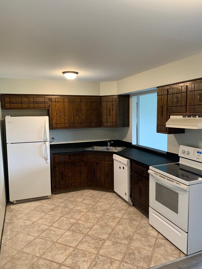 Building Photo - 1023 Shagbark Ct