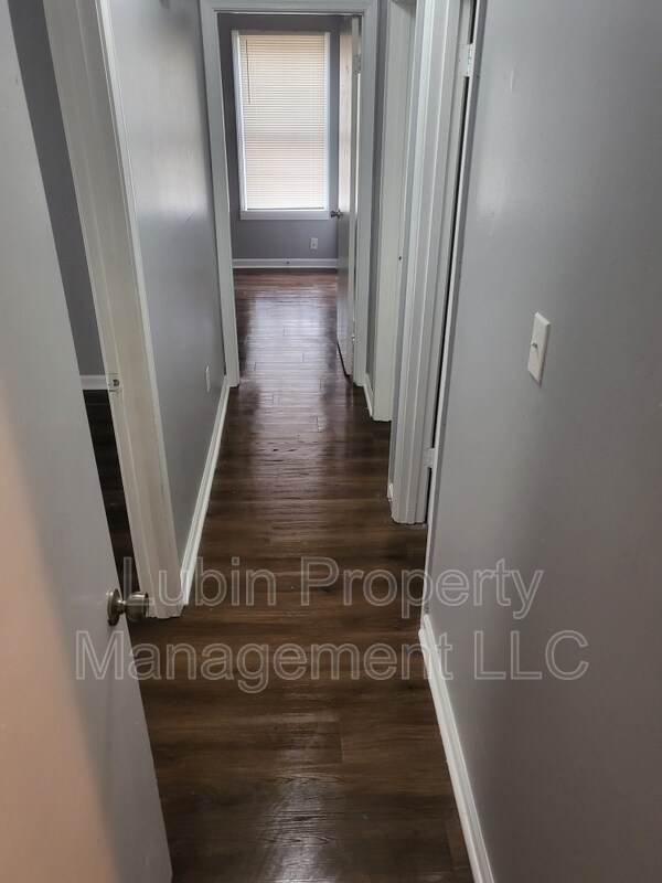 Building Photo - 4518 Villagreen Dr