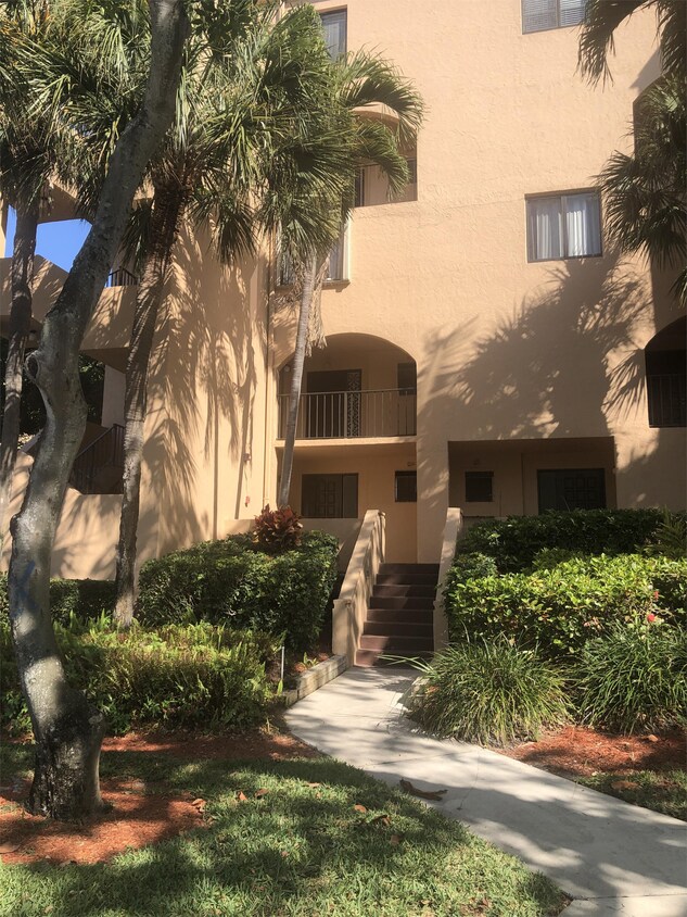 Primary Photo - 775 Dotterel Rd