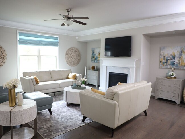 Building Photo - 4 Bedroom Single Family Home in Powder Spr...
