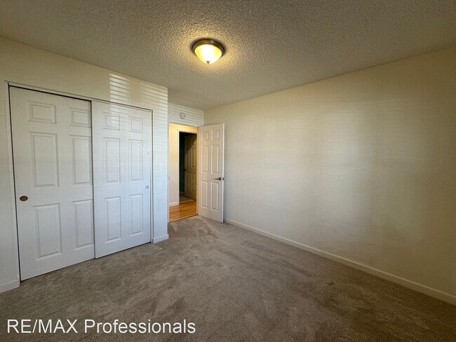 Building Photo - 3 br, 2 bath House - 1665 Candlewood St.
