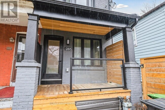 Building Photo - 285 Rhodes Ave