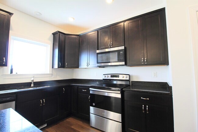 Foto del edificio - 1145 Bluemoon Dr