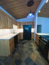 Building Photo - 3070 NW Paul Benjamin Rd