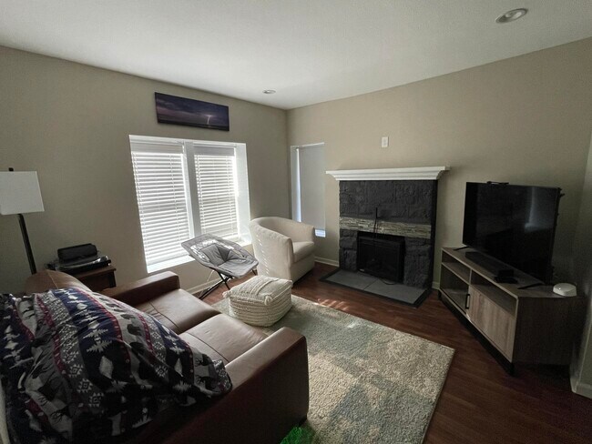 Foto del edificio - 411 W Ash St