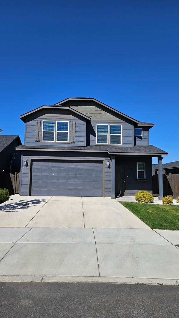 Building Photo - 2435 NW Jackpine Ln