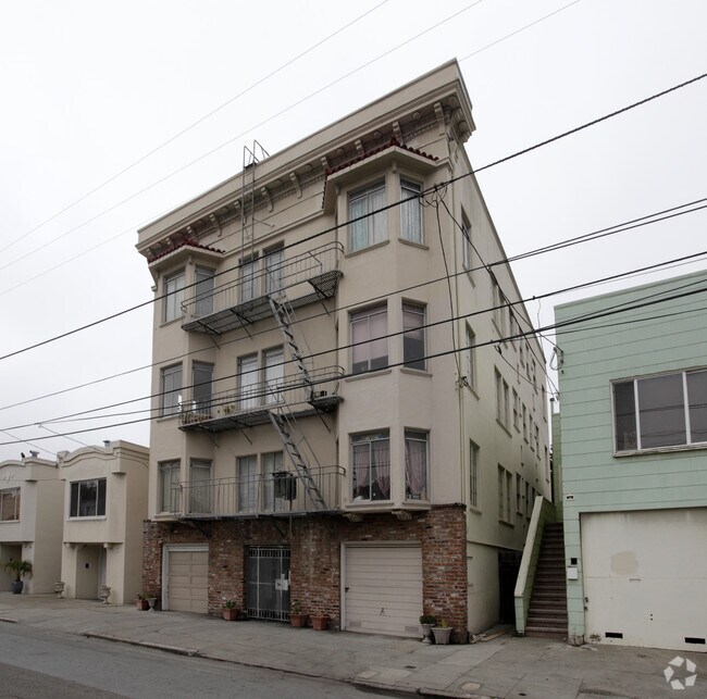 Building Photo - 40 Tiffany