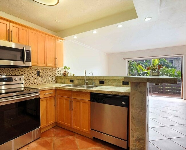 Building Photo - 7477 SW 82nd St