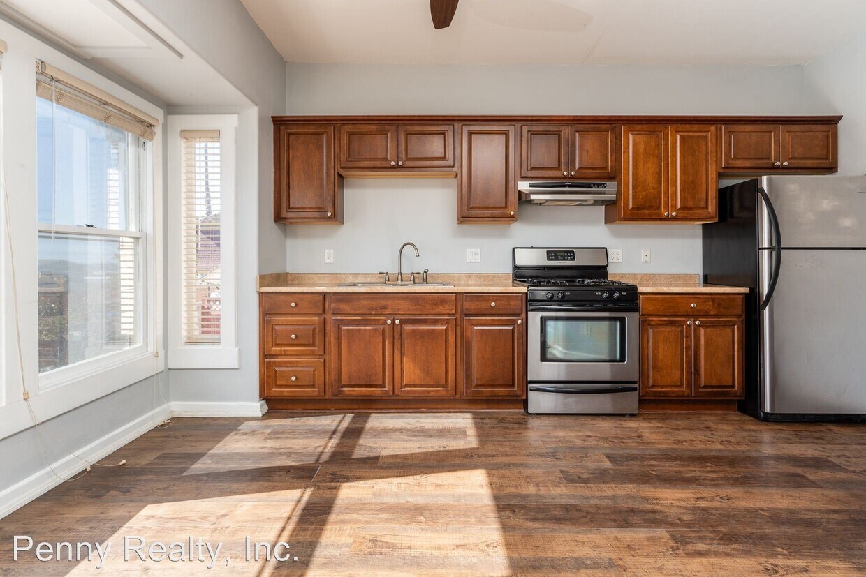 Foto principal - 644 25th St
