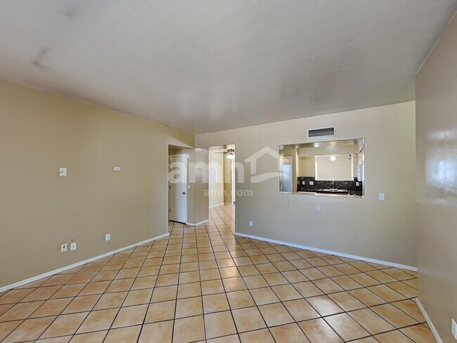 Foto del edificio - 501 W Placita Durango