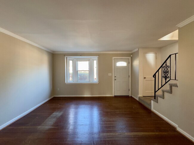 Foto del edificio - Charming 3 Bedroom/1 Bathroom Townhome in Idlewood, MD!