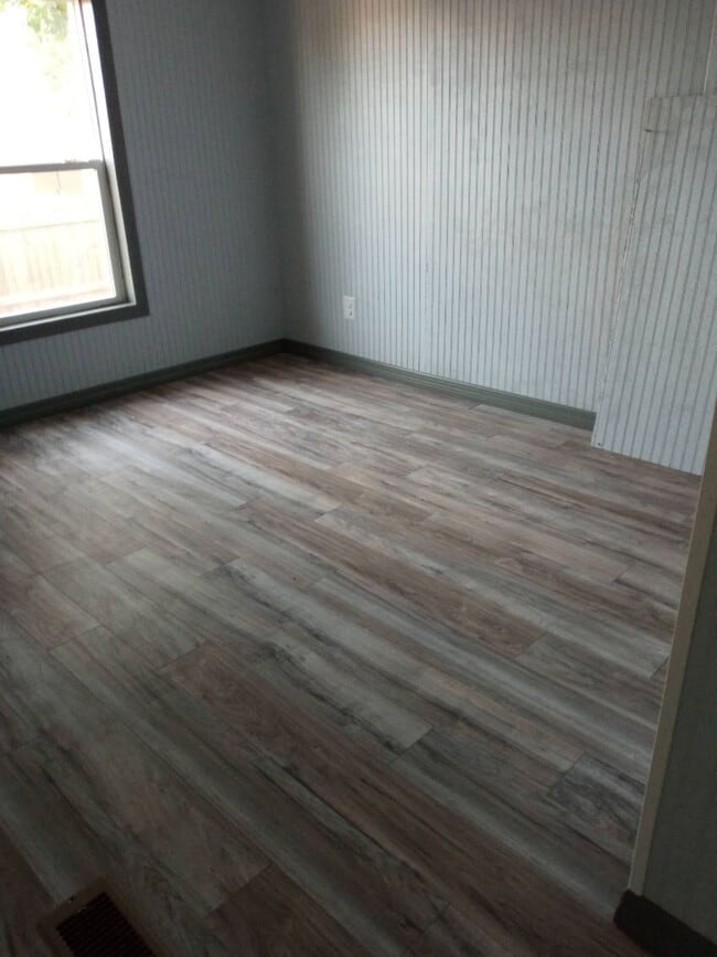 Foto del edificio - 4240 Morlock Ln