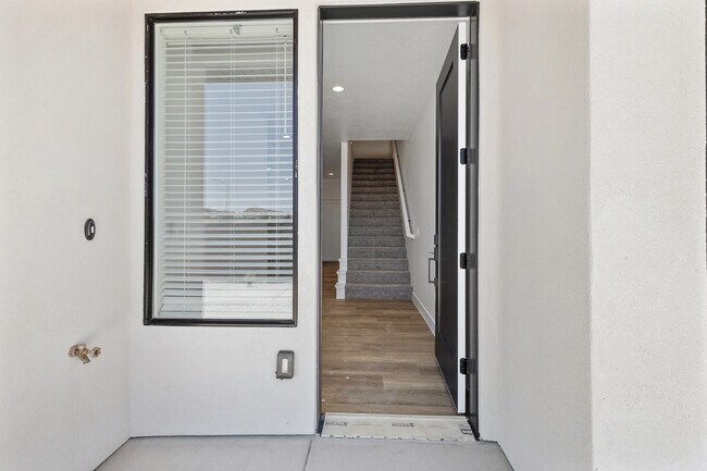 Foto del edificio - 1082 W Albertine Ln