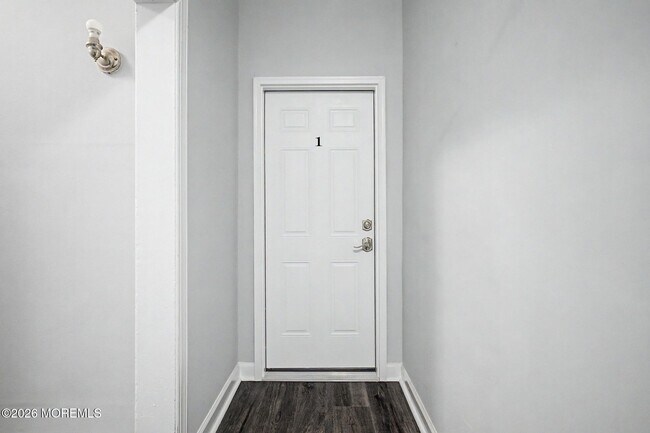 Building Photo - 605 NJ-35