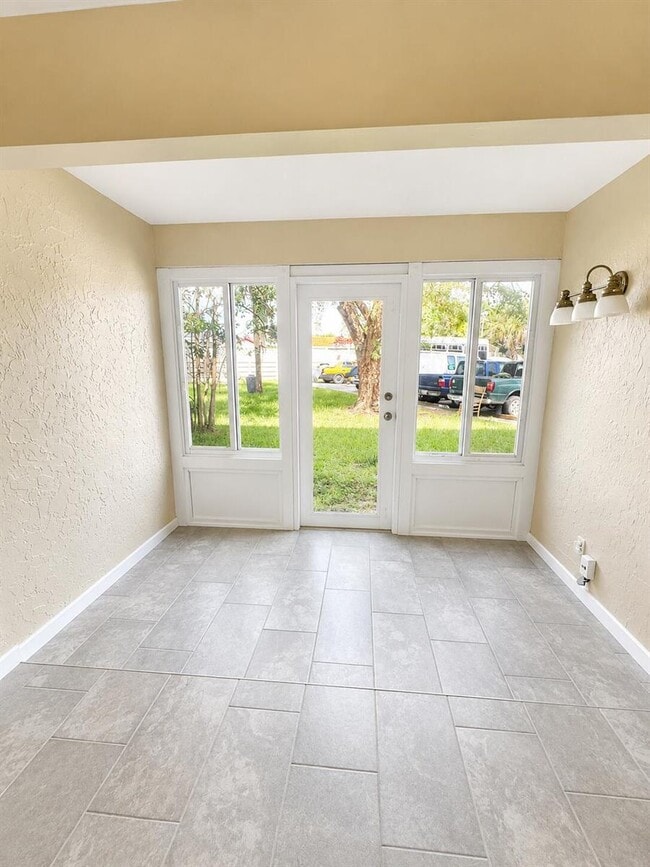 Photo - $2,300 7830 NW 33rd st. House