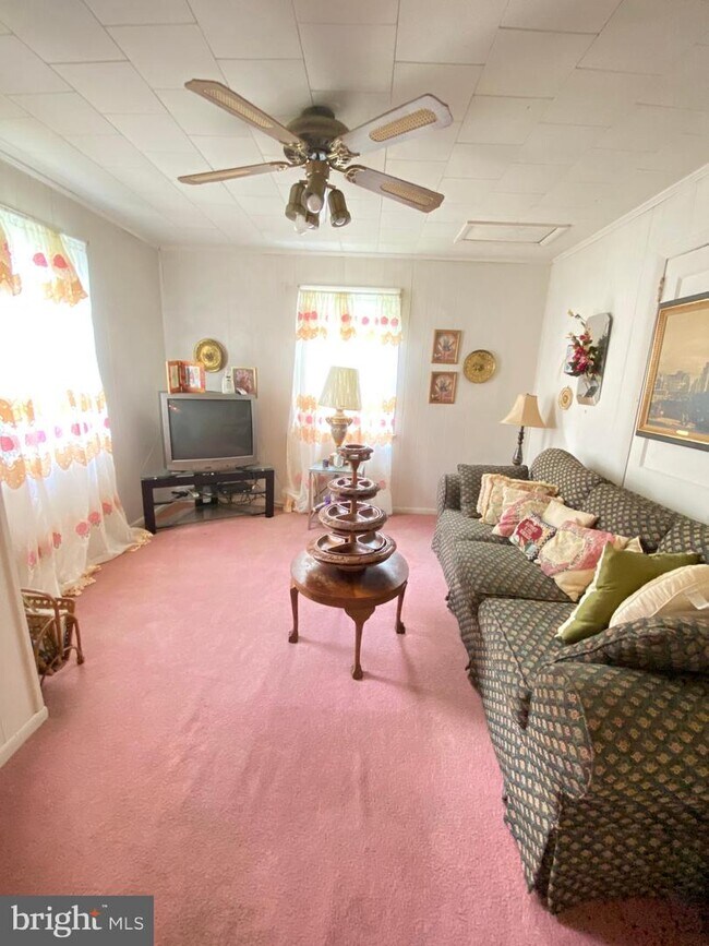 Foto del edificio - 7481 Jericho Rd