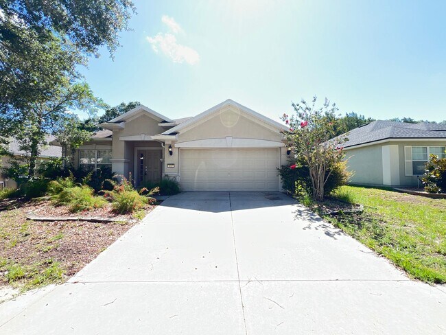 Foto del edificio - You’ve Found IT! Your Next Home! 4 Bedroom, 2 Bathroom in Ocala — $500 Off a Month’s Rent!!!