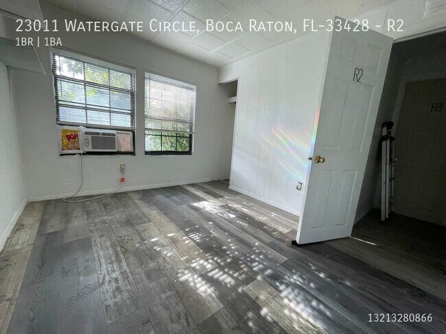 Foto del edificio - 23011 Watergate Cir