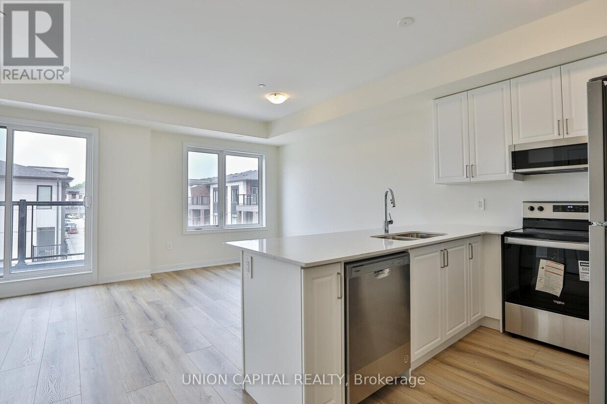 Photo principale - 1695-1695 Dersan St