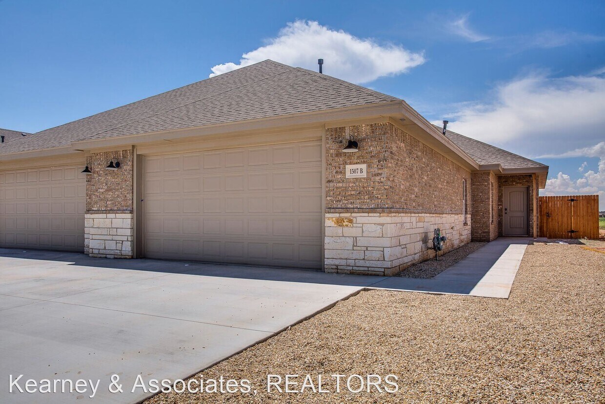 1507 N Ave O, Shallowater, TX 79363 House Rental in Shallowater, TX