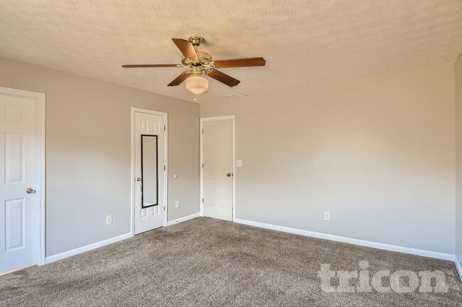 Building Photo - 1401 Lancaster Ct