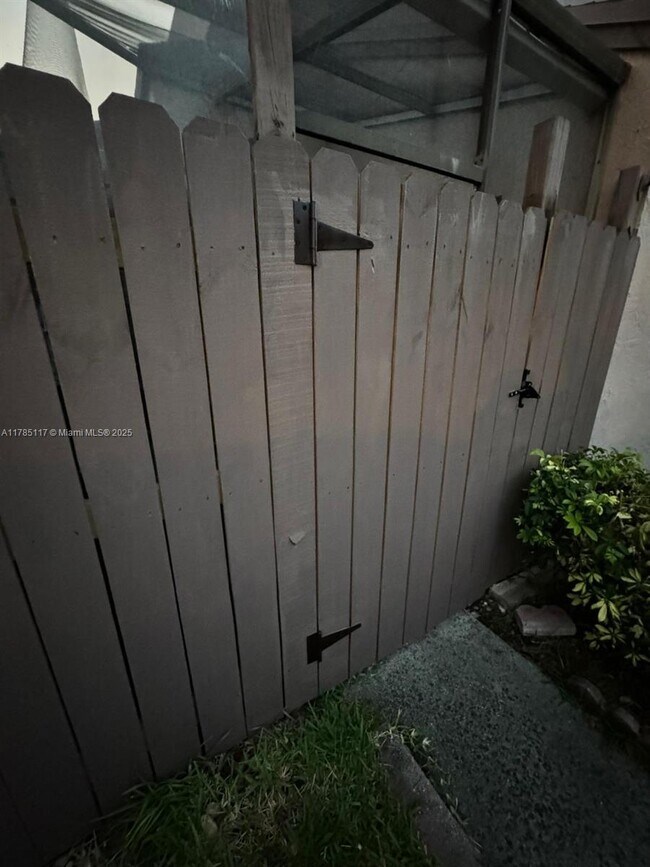 Foto del edificio - 12306 NW 13th Ct