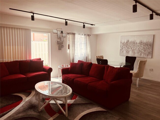 Building Photo - 20818 San Simeon Way