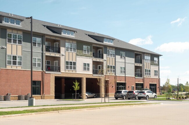 Building Photo - 1100 Kennedy Pkwy