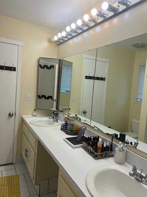 Foto del edificio - 94 Branchwood Ln