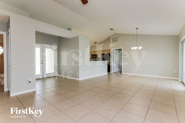 Foto del edificio - 4830 Mill Run Dr