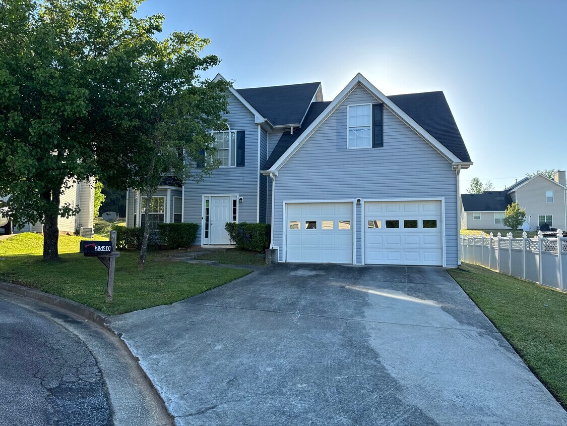 Primary Photo - 2540 Lancewood Ln