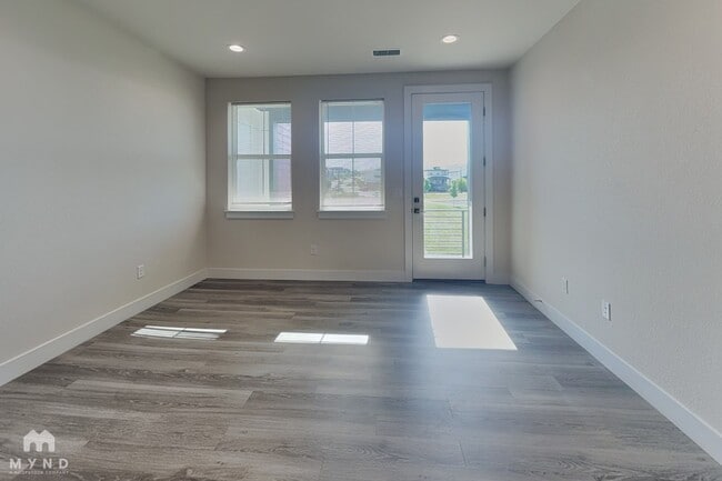 Building Photo - 10328 Milwaukee Cir