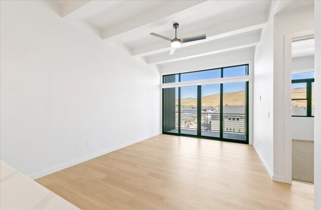 Foto del edificio - 4340 E Haystack St