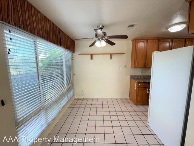 Building Photo - 3 br, 2 bath House - 1395 Kenwal Rd unit A