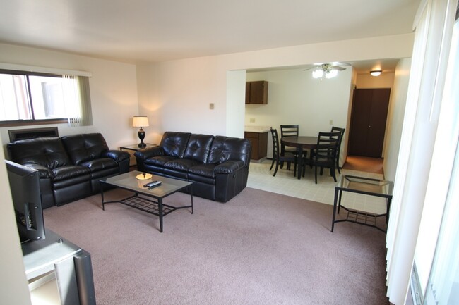 Interior Photo - Bayview