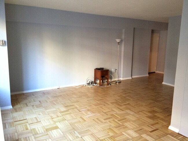 View from kitchen to main room - 1711 Massachusetts Ave NW