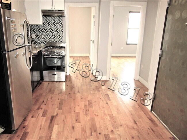 Foto del edificio - 1519 Dean St