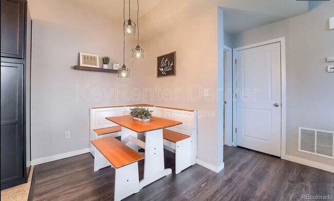 Foto del edificio - 12872 Jasmine St