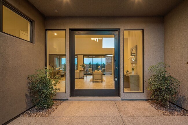Foto del edificio - Luxury Home located in The Ridges of Summerlin