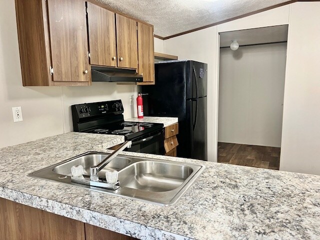 Foto del edificio - 227 Laurel Ln