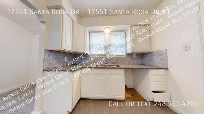 Building Photo - 17551 Santa Rosa Dr