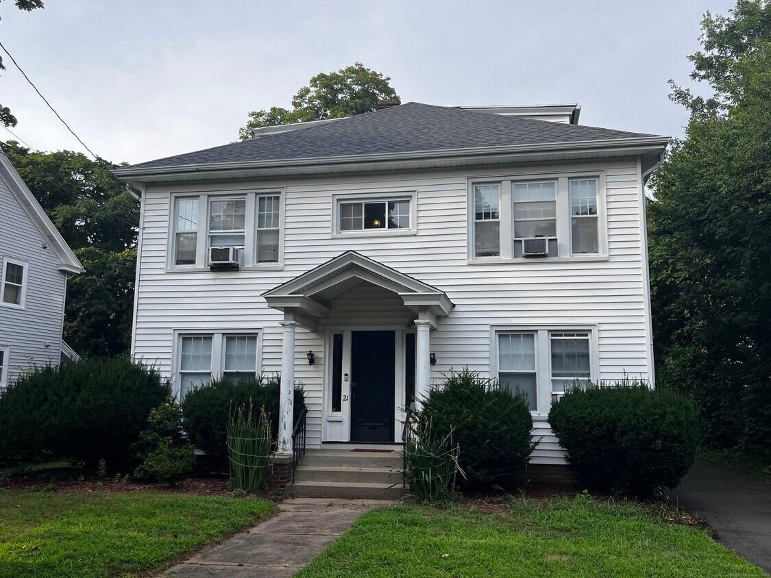 Primary Photo - 21 Elmwood Rd