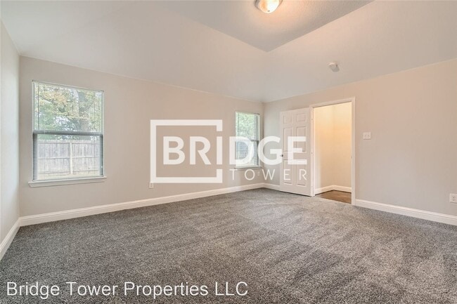 Building Photo - 4 br, 2.5 bath House - 961 Hannah Way