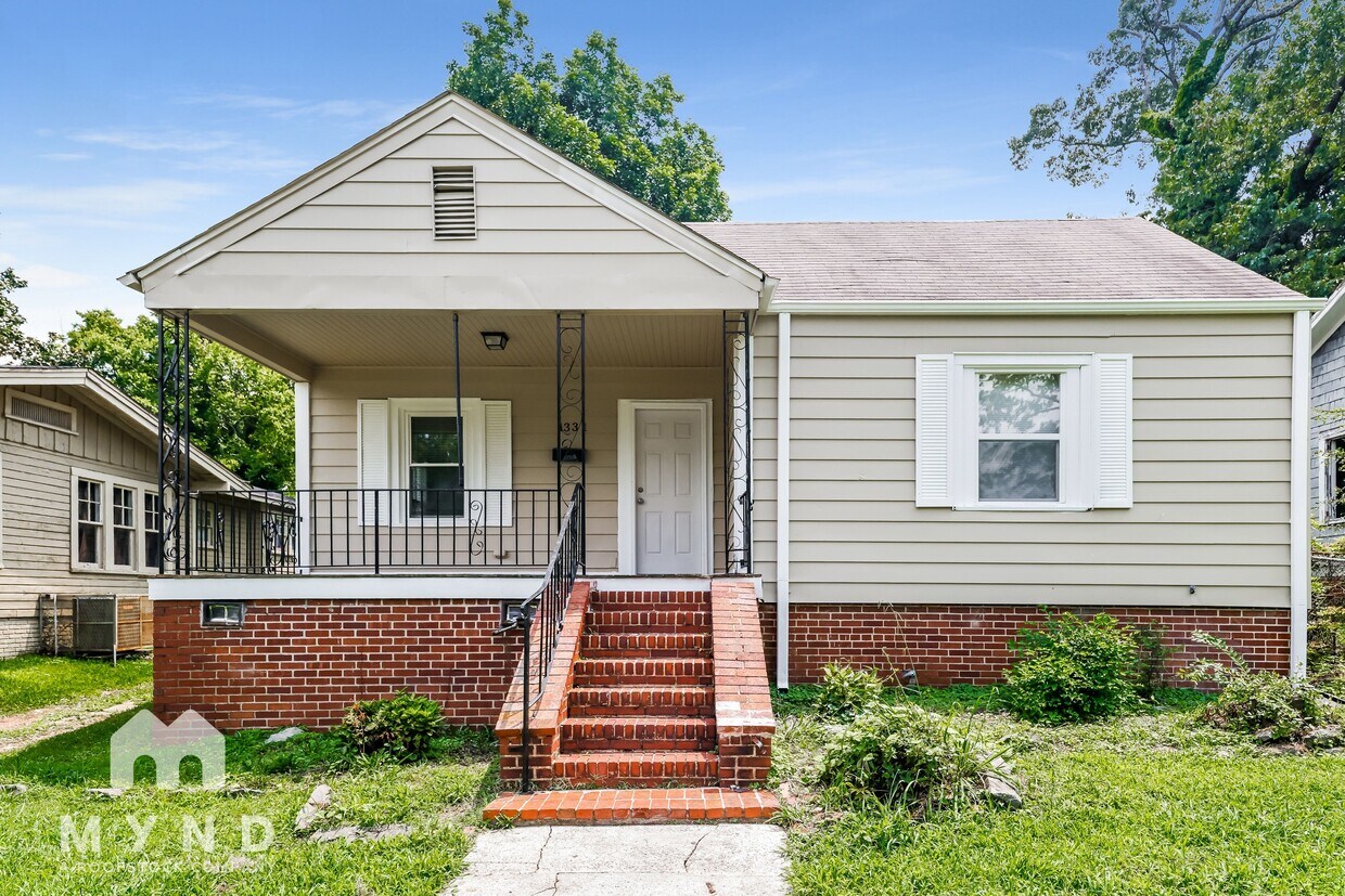 Foto principal - 1331 43rd St N