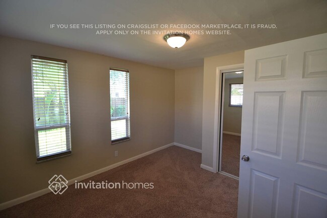 Building Photo - 2080 NE 63rd Ct