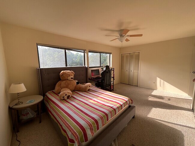 Foto del edificio - 779 Watersedge Dr